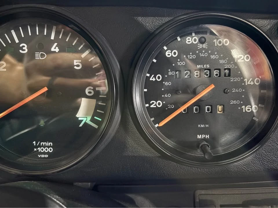 1988 Porsche 911 Carrera 3.2 - Image 8 of 9