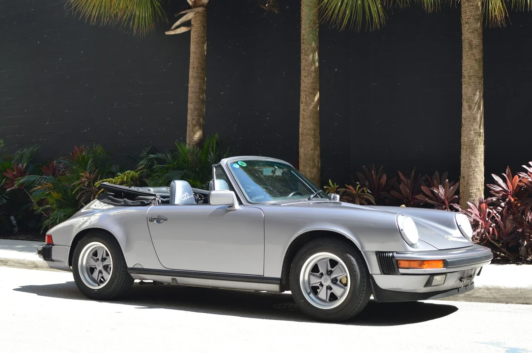 1988 Porsche 911 Carrera 3.2 - Image 6 of 31