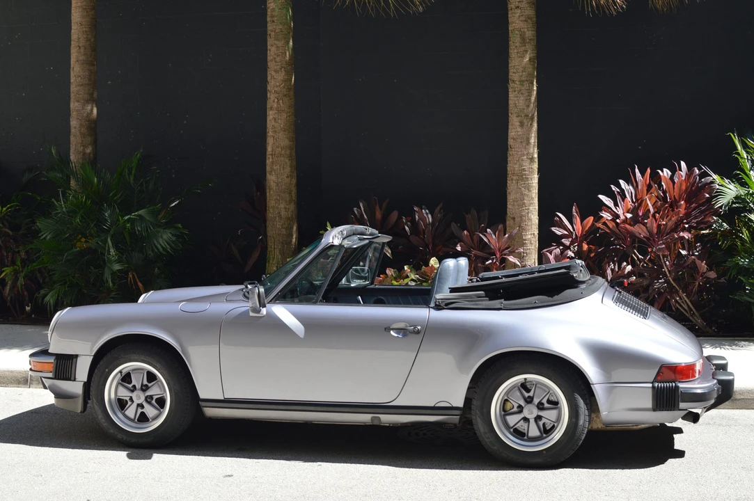 1988 Porsche 911 Carrera 3.2 - Image 18 of 31