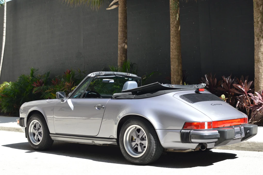 1988 Porsche 911 Carrera 3.2 - Image 23 of 31