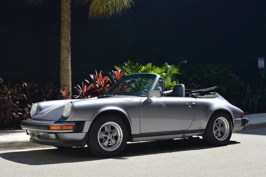 1988 Porsche 911 Carrera 3.2 - Image 16 of 31