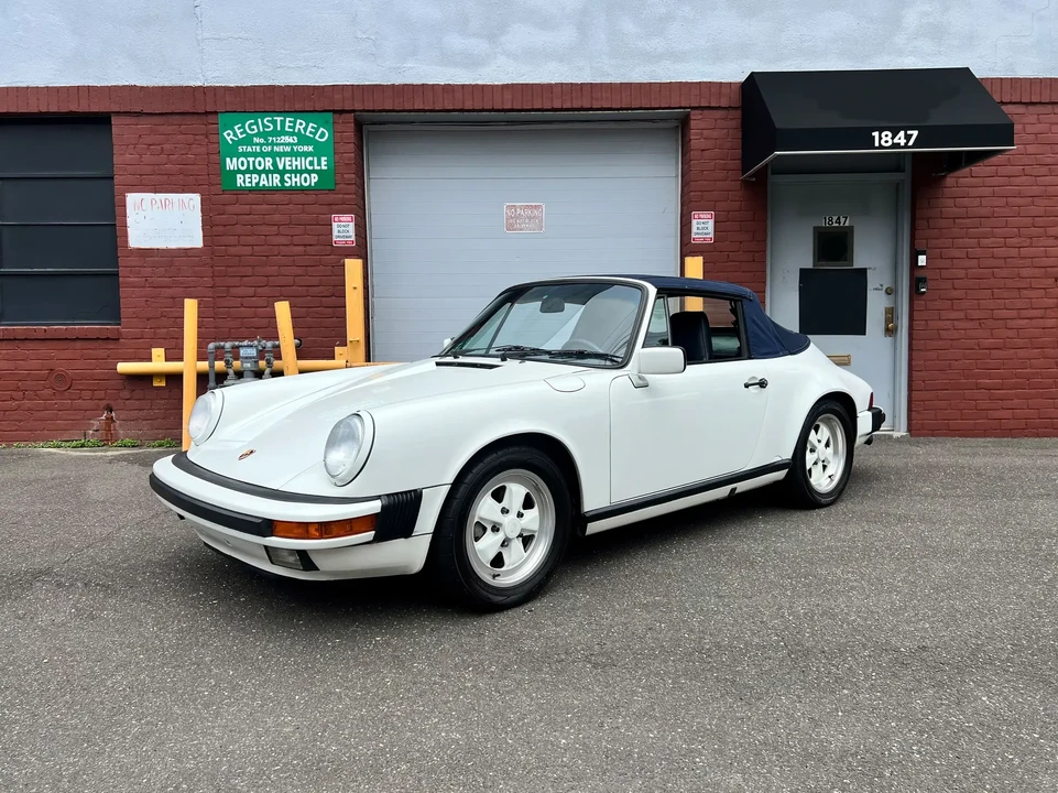 1988 Porsche 911 Carrera 3.2 - Image 4 of 6