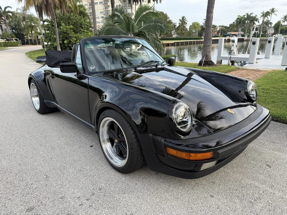1988 Porsche 911 Carrera 3.2 - Image 24 of 31
