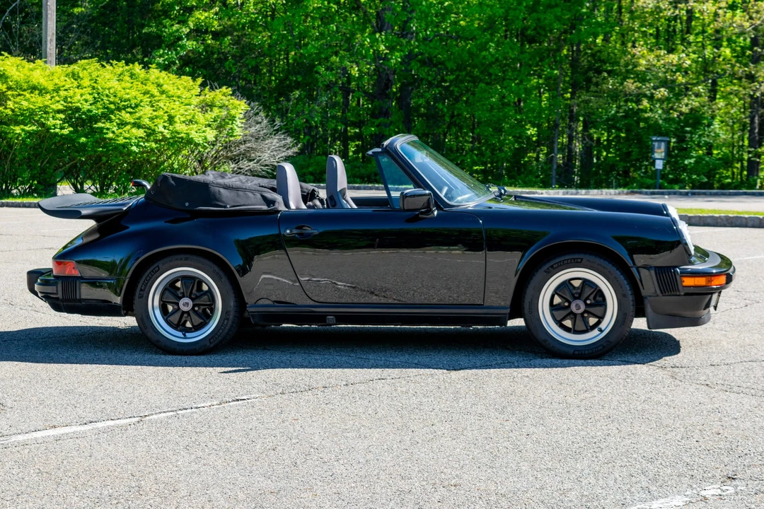 1988 Porsche 911 Carrera 3.2 - Image 7 of 31
