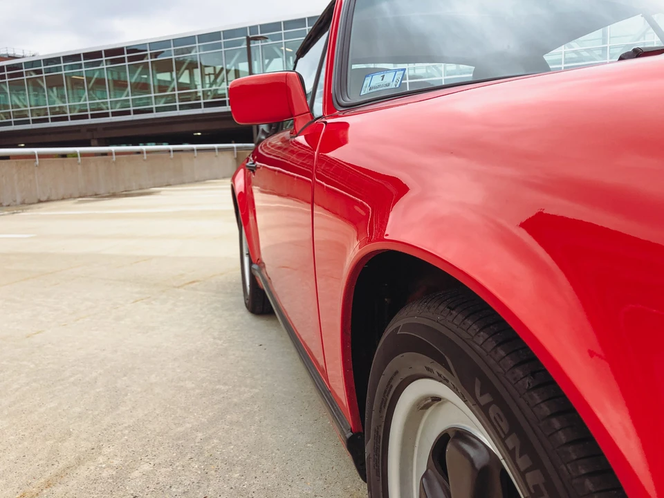 1988 Porsche 911 Carrera 3.2 - Image 26 of 31