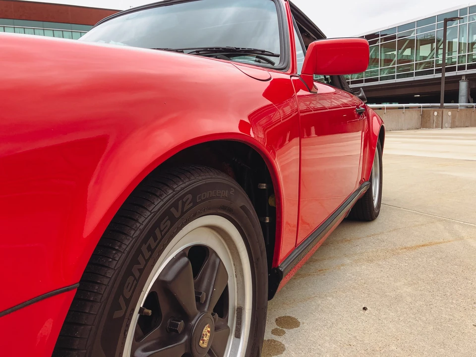 1988 Porsche 911 Carrera 3.2 - Image 30 of 31