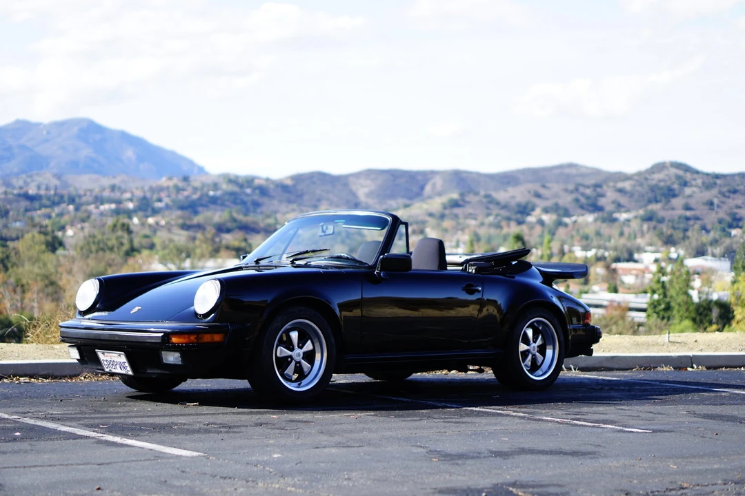 1988 Porsche 911 Carrera 3.2 - Image 30 of 31