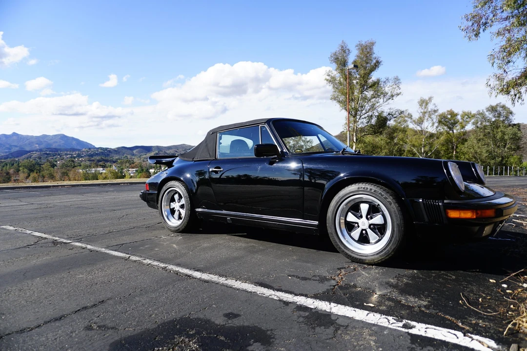 1988 Porsche 911 Carrera 3.2 - Image 27 of 31