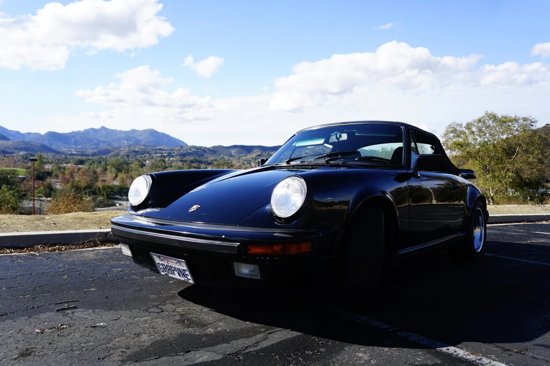 1988 Porsche 911 Carrera 3.2 - Image 23 of 31