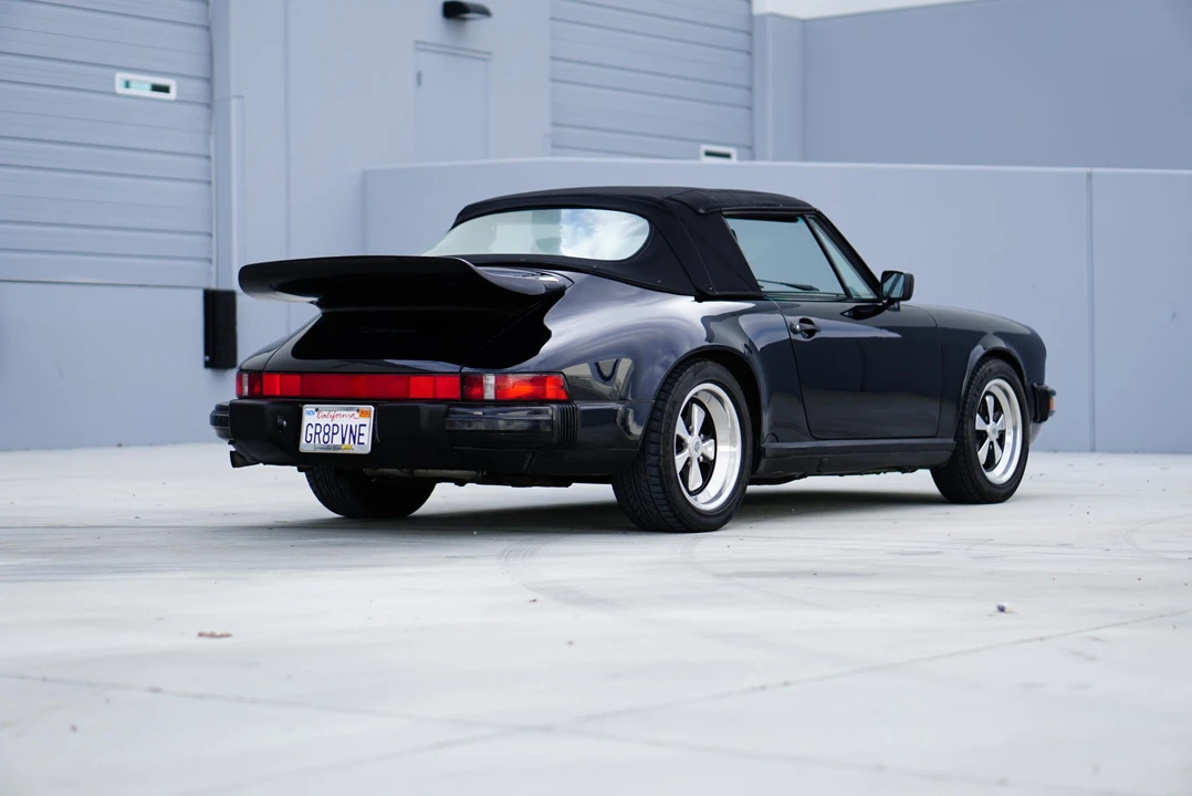 1988 Porsche 911 Carrera 3.2 - Image 6 of 31
