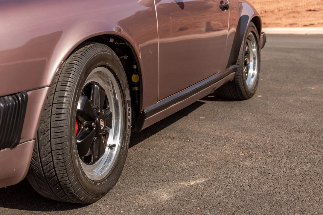 1988 Porsche 911 Carrera 3.2 - Image 24 of 31