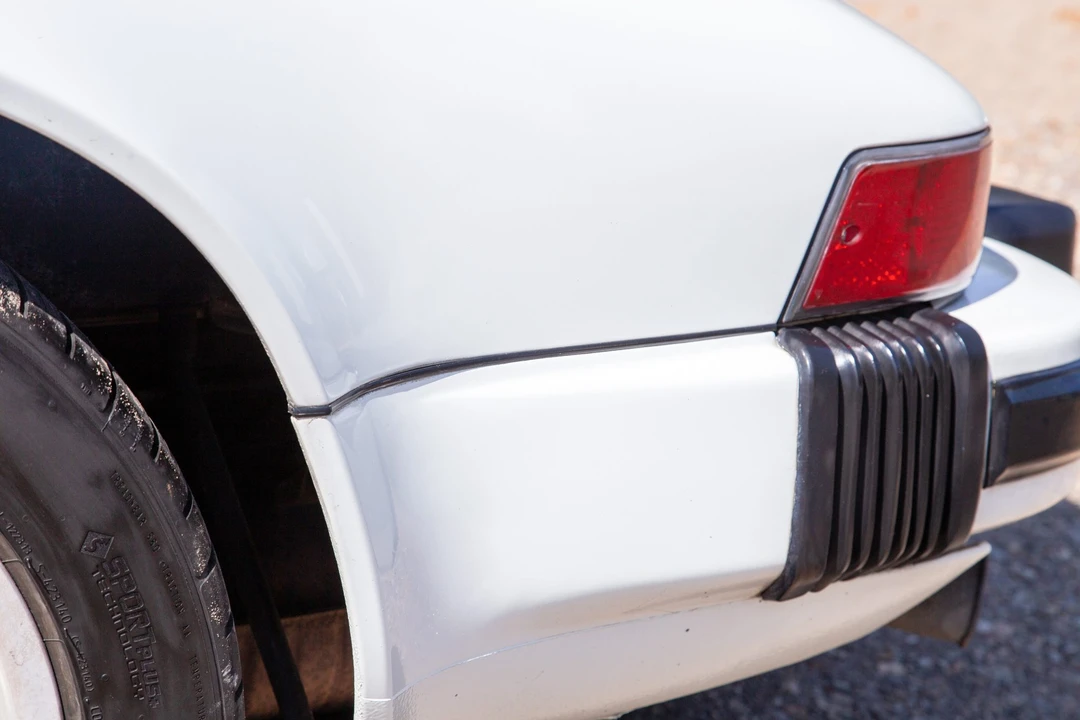 1988 Porsche 911 Carrera 3.2 - Image 26 of 31