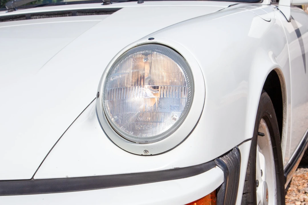 1988 Porsche 911 Carrera 3.2 - Image 23 of 31