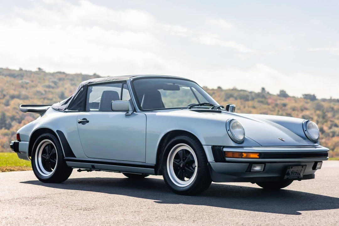 1988 Porsche 911 Carrera 3.2 - Image 11 of 31