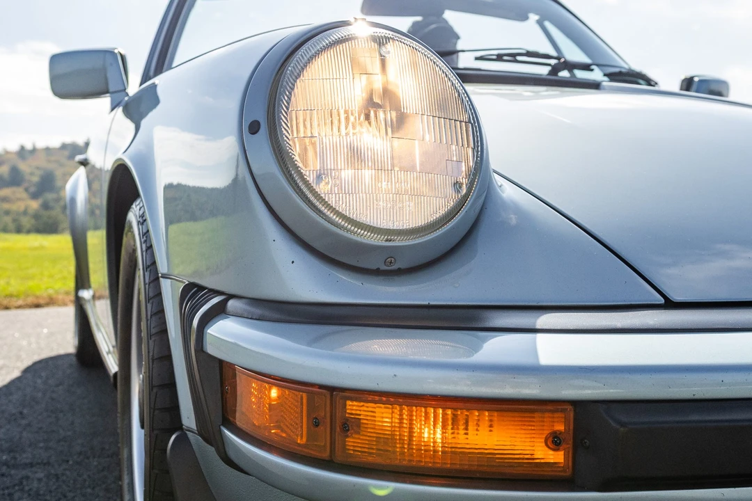 1988 Porsche 911 Carrera 3.2 - Image 22 of 31