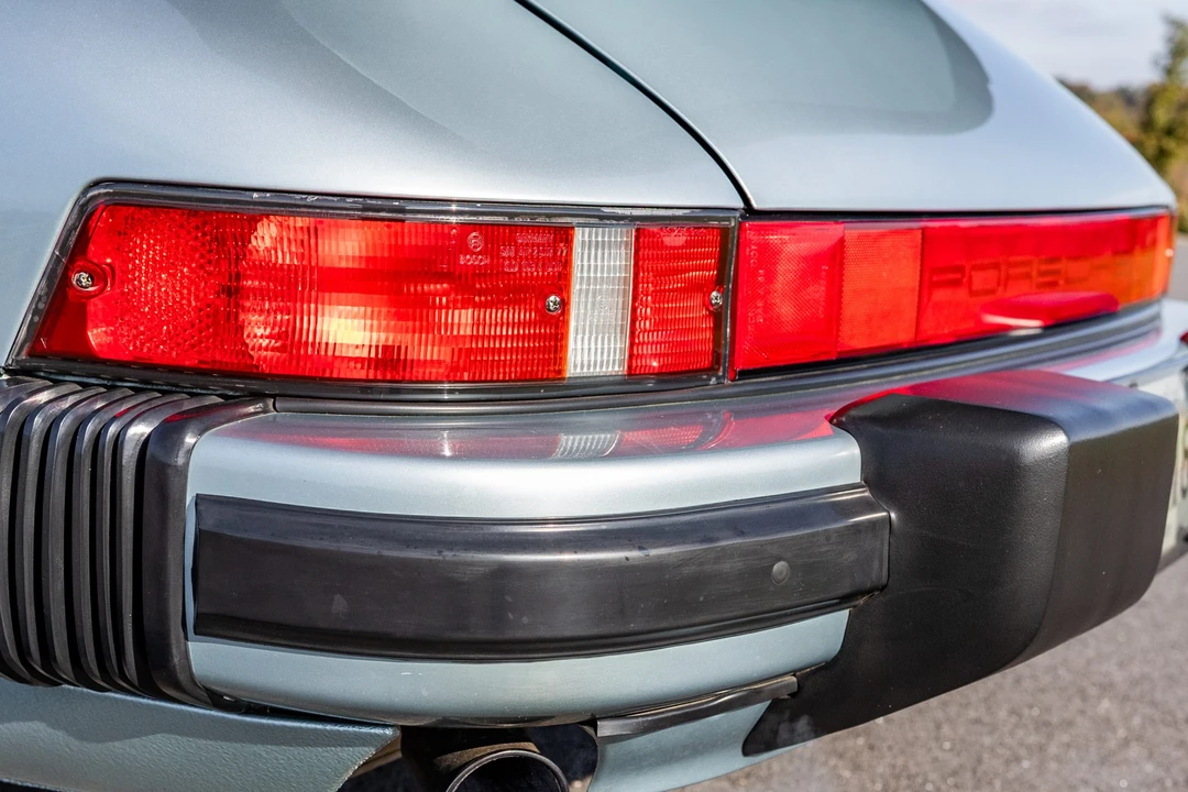 1988 Porsche 911 Carrera 3.2 - Image 27 of 31