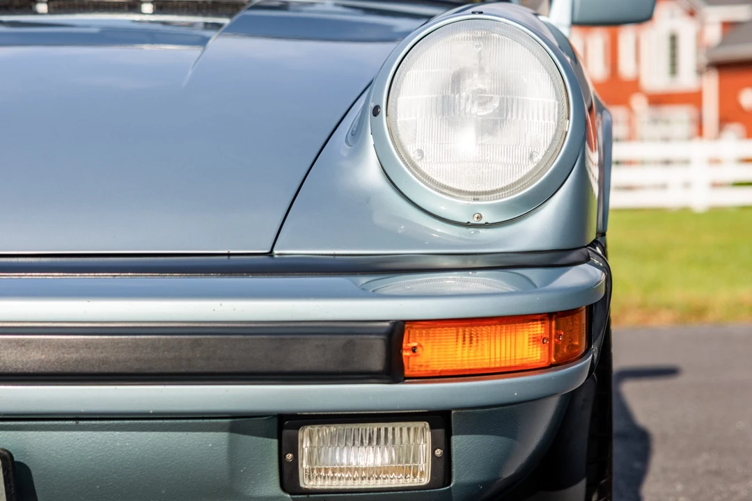 1988 Porsche 911 Carrera 3.2 - Image 24 of 31