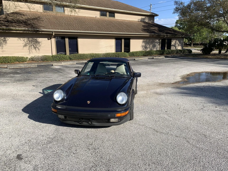 1988 Porsche 911 Carrera 3.2 - Image 7 of 31