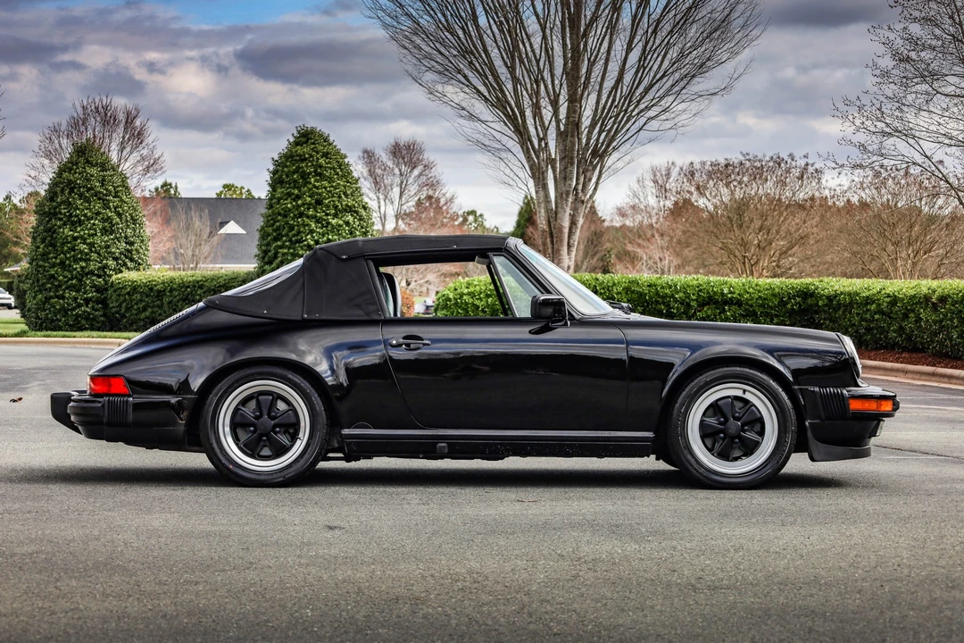 1988 Porsche 911 Carrera 3.2 - Image 11 of 31