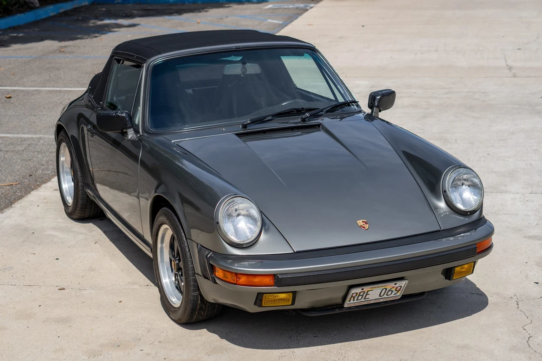 1988 Porsche 911 Carrera 3.2 - Image 10 of 31