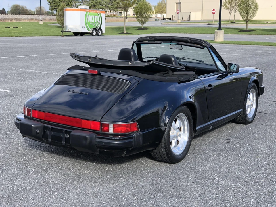 1988 Porsche 911 Carrera 3.2 - Image 6 of 31