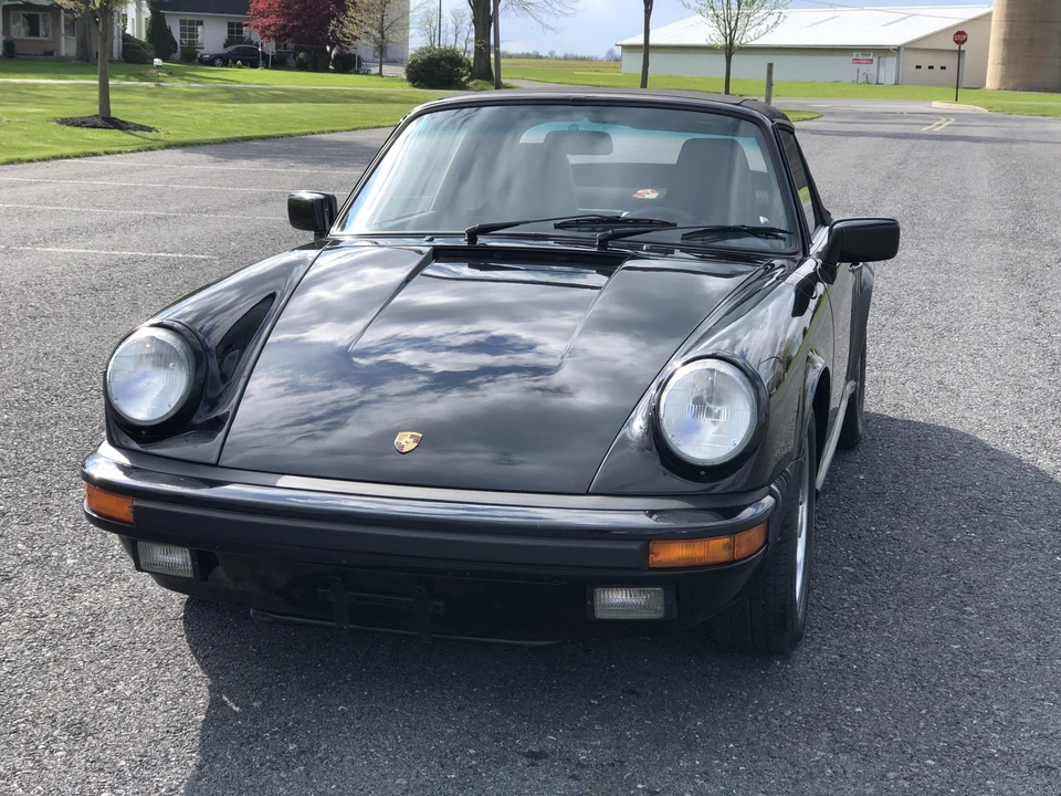 1988 Porsche 911 Carrera 3.2 - Image 12 of 31