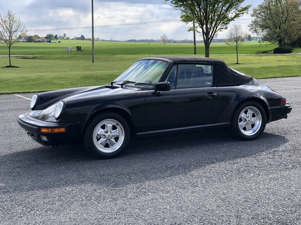 1988 Porsche 911 Carrera 3.2 - Image 15 of 31