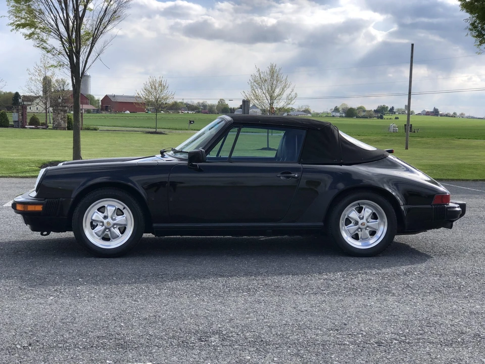 1988 Porsche 911 Carrera 3.2 - Image 16 of 31