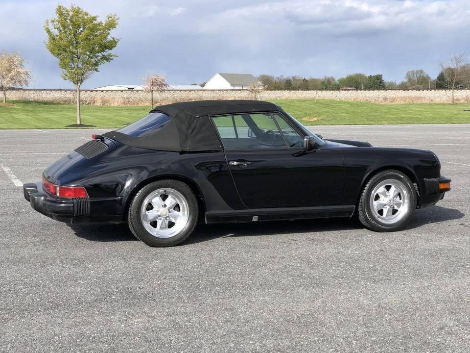 1988 Porsche 911 Carrera 3.2 - Image 28 of 31