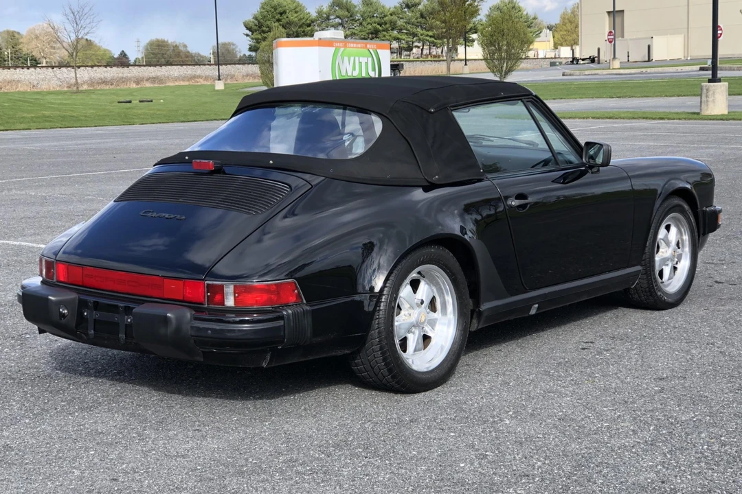 1988 Porsche 911 Carrera 3.2 - Image 26 of 31