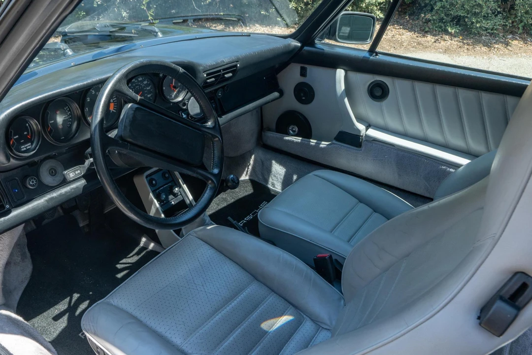 1988 Porsche 911 Carrera 3.2 - Image 22 of 31