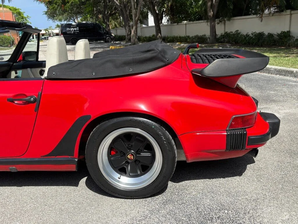 1988 Porsche 911 Carrera 3.2 - Image 14 of 31