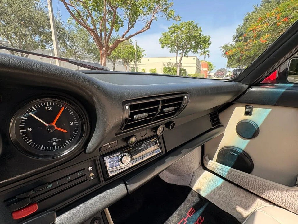 1988 Porsche 911 Carrera 3.2 - Image 21 of 31