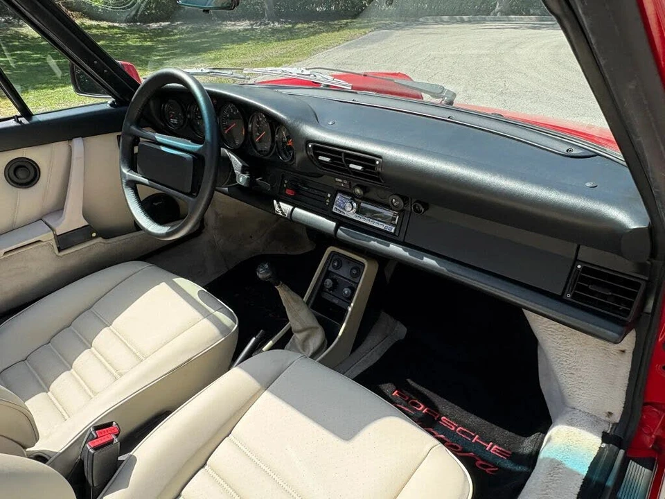 1988 Porsche 911 Carrera 3.2 - Image 26 of 31