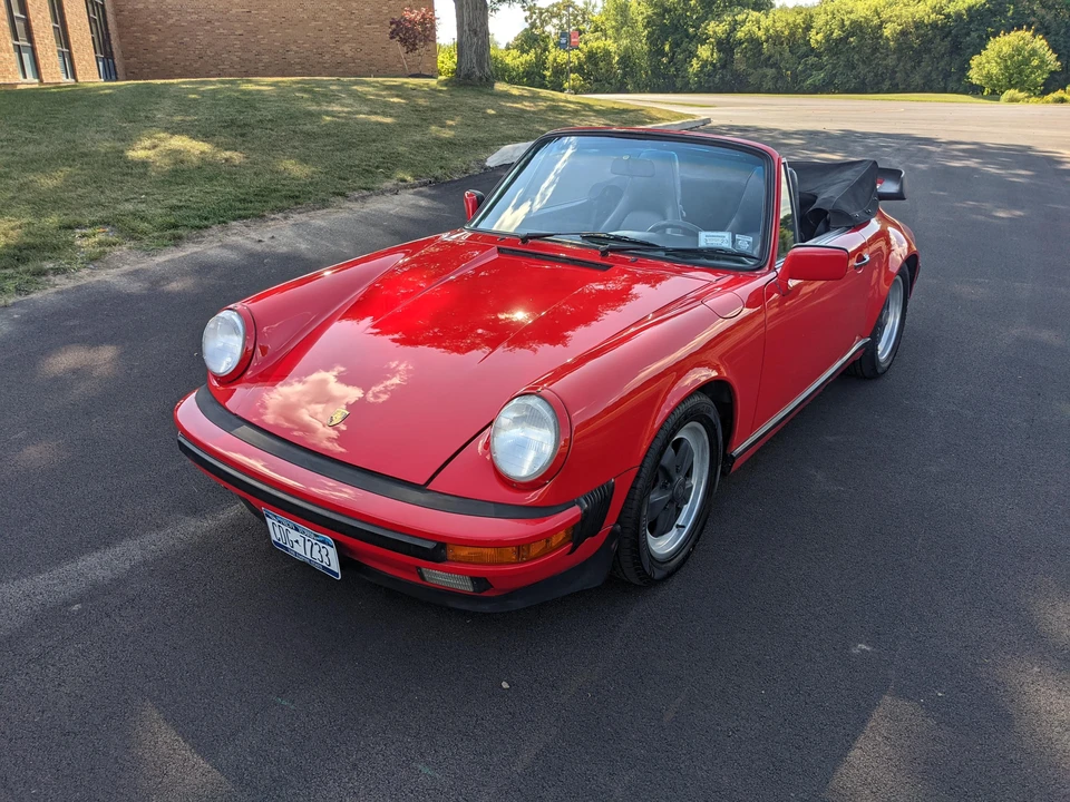 1988 Porsche 911 Carrera 3.2 - Image 10 of 31