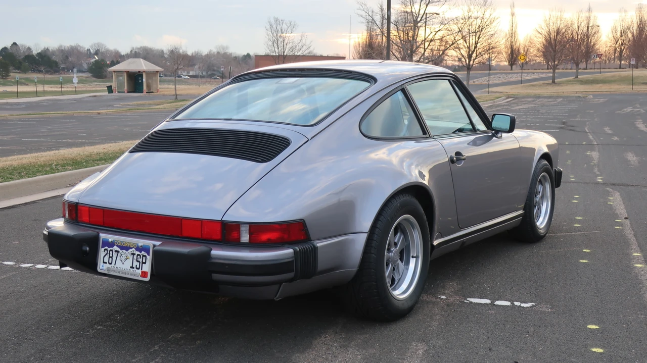 1988 Porsche 911 Carrera 3.2 - Image 7 of 31