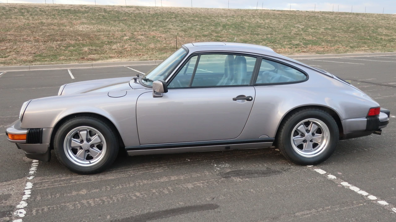 1988 Porsche 911 Carrera 3.2 - Image 3 of 31
