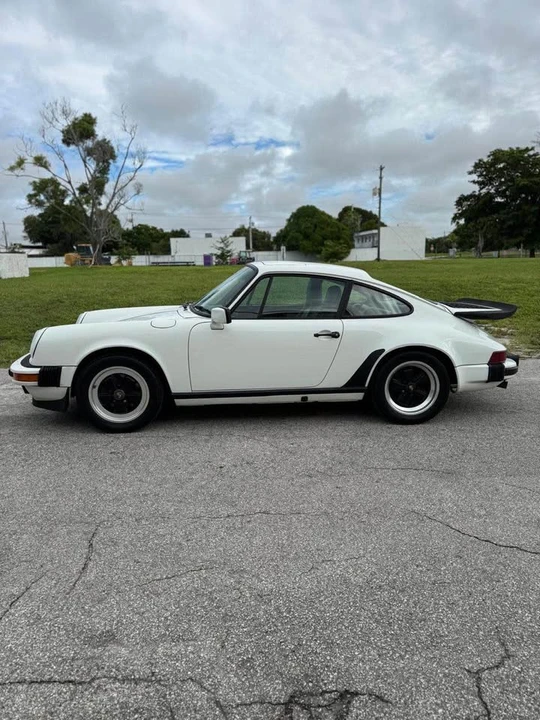 1988 Porsche 911 Carrera 3.2 - Image 2 of 13