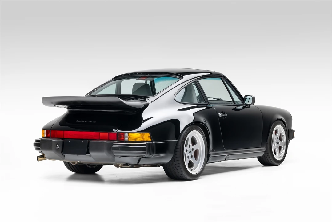 1988 Porsche 911 Carrera 3.2 - Image 16 of 31