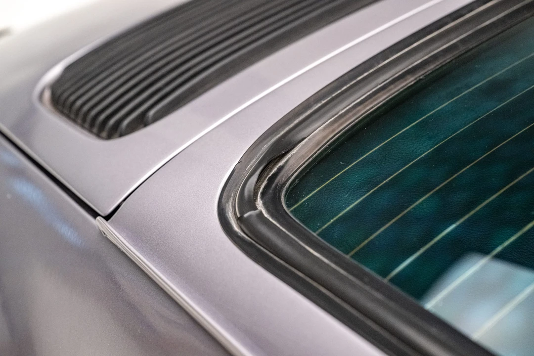 1988 Porsche 911 Carrera 3.2 - Image 28 of 31