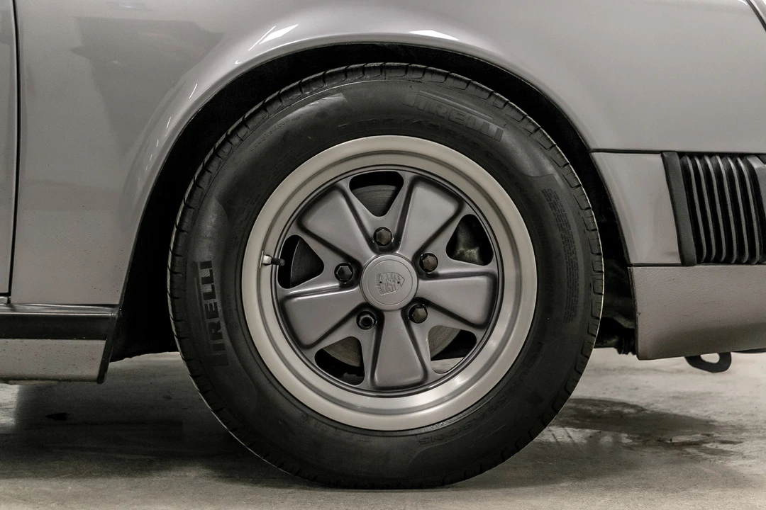 1988 Porsche 911 Carrera 3.2 - Image 14 of 31