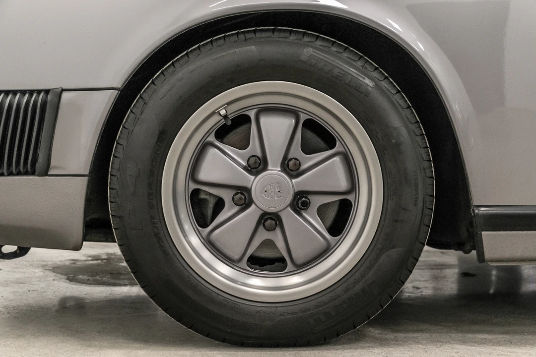 1988 Porsche 911 Carrera 3.2 - Image 17 of 31