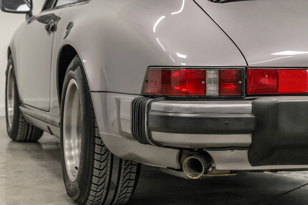 1988 Porsche 911 Carrera 3.2 - Image 10 of 31