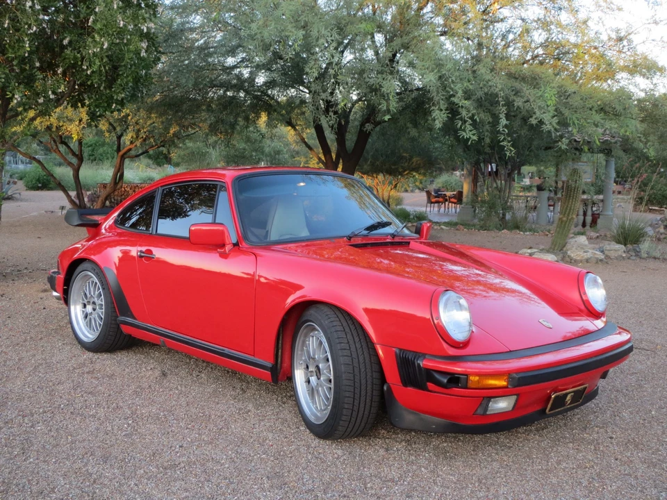 1988 Porsche 911 Carrera 3.2 - Image 14 of 31