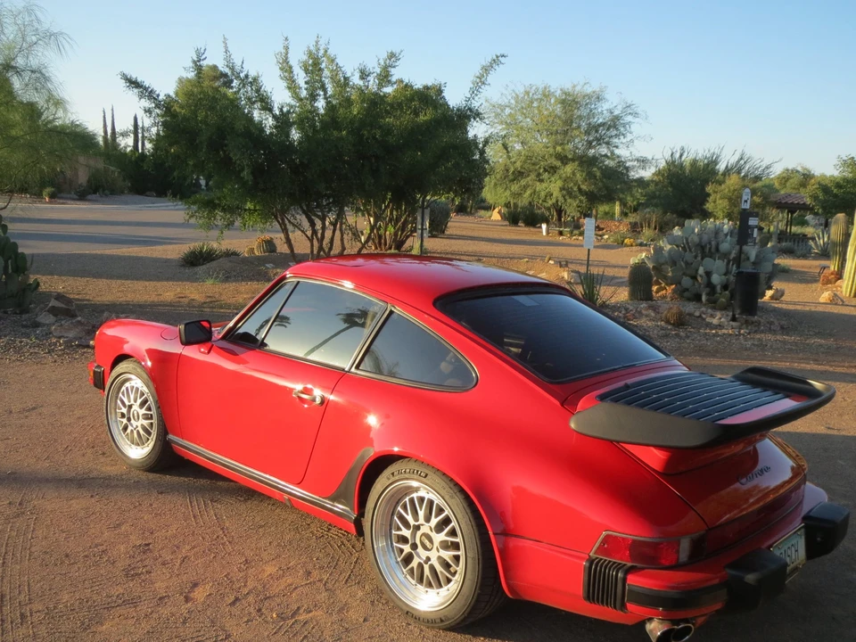 1988 Porsche 911 Carrera 3.2 - Image 8 of 31