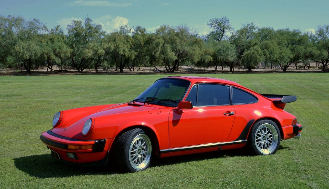 1988 Porsche 911 Carrera 3.2 - Image 3 of 31