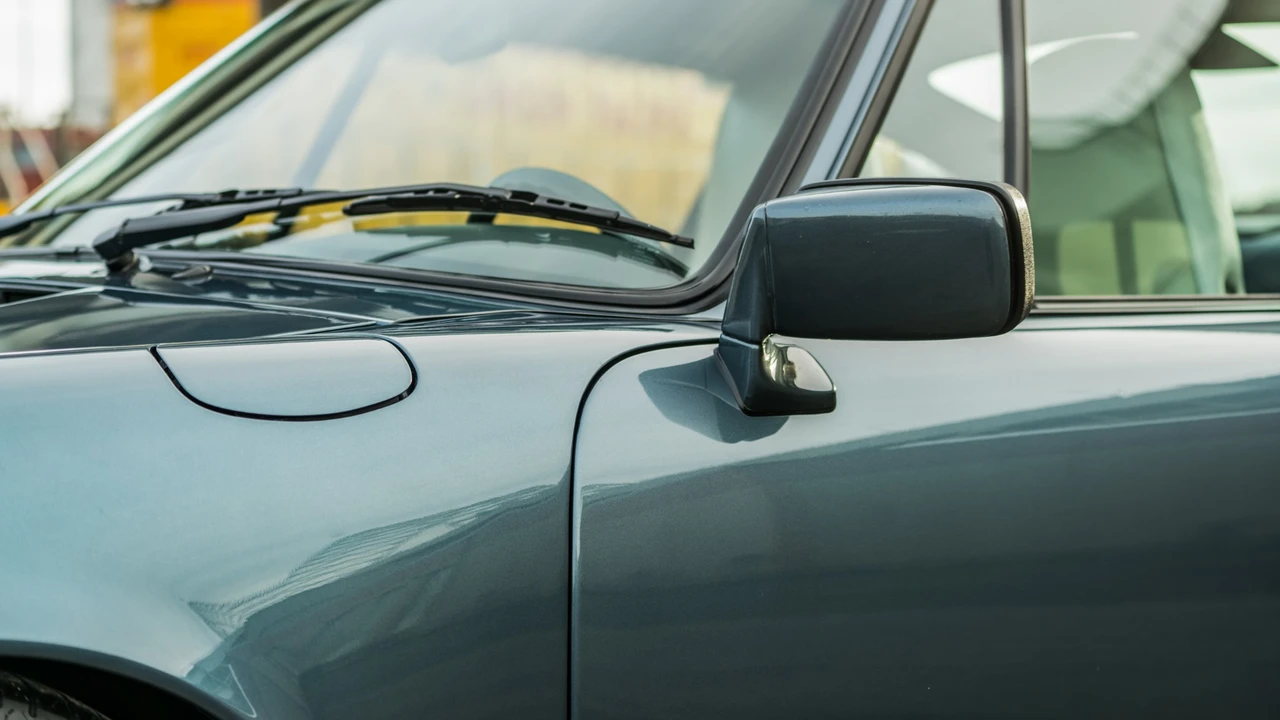 1988 Porsche 911 Carrera 3.2 - Image 20 of 31