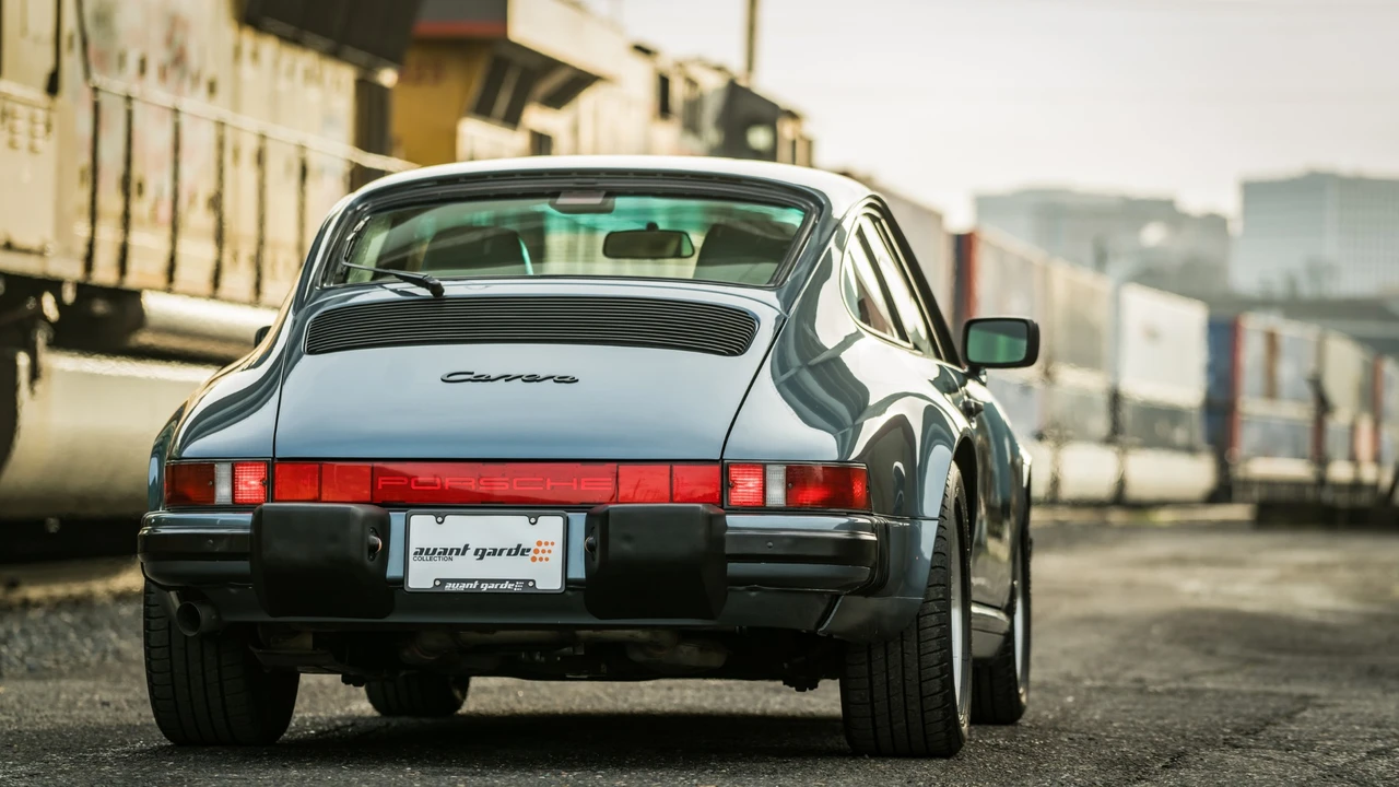 1988 Porsche 911 Carrera 3.2 - Image 5 of 31