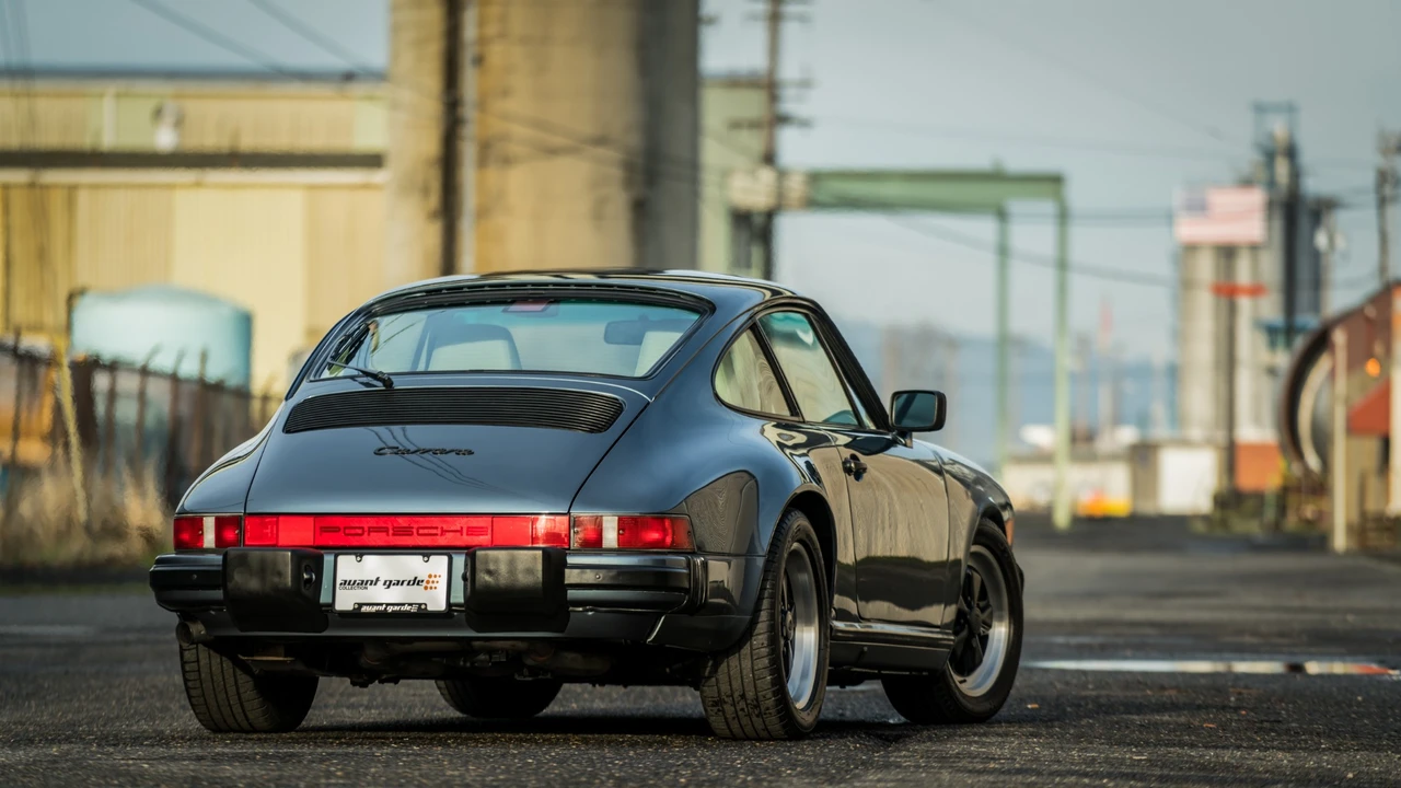 1988 Porsche 911 Carrera 3.2 - Image 4 of 31