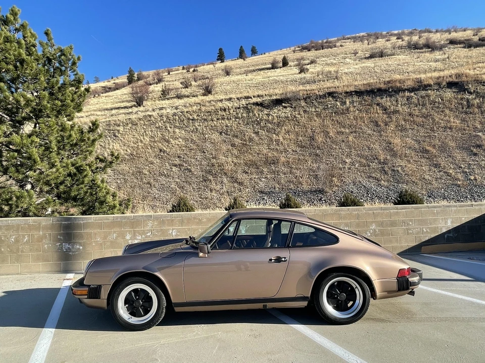 1988 Porsche 911 Carrera 3.2 - Image 10 of 31